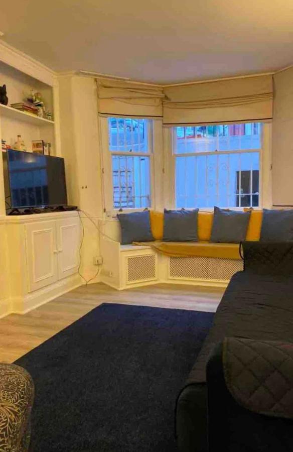 Appartamento Chelsea Victorian Gem Londra Esterno foto